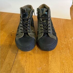 Zara Kids High-Top Sneakers - Black and Olive